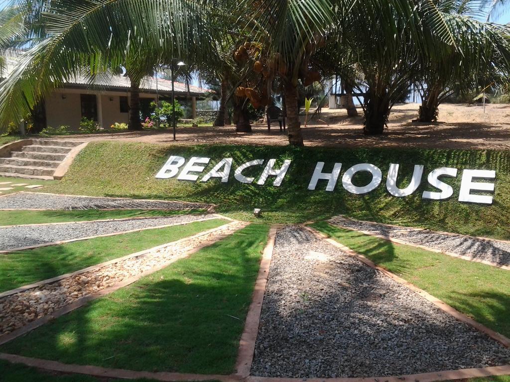 Beach House Negombo Quarto foto